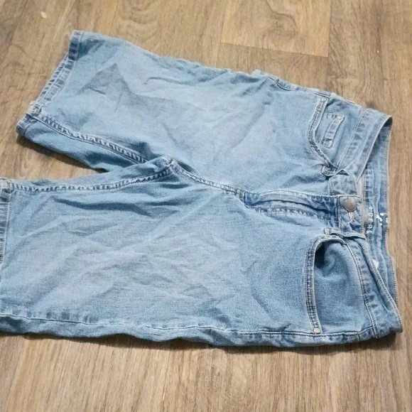 Riders by Lee Light Blue Jean Shorts - Picture 5 of 6